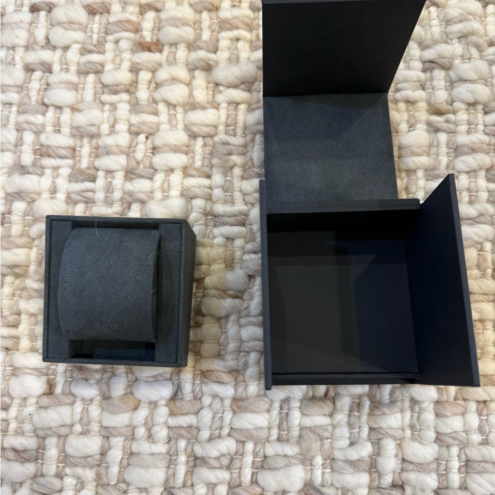 David Yurman Black Jewelry Box (empty) - Picture 4 of 6